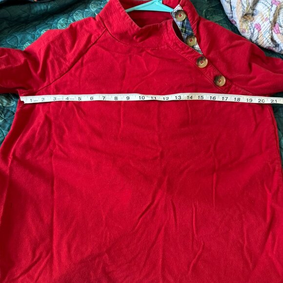 Vineyard Vines red pullover w/ buttons, women's size medium, 100% cotton - Picture 6 of 6